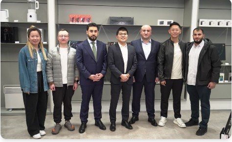 Opening day at the Xiaomi Store in Family Mall, Erbil